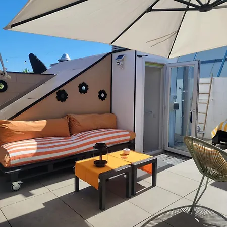 Superbe Appartement Avec Solarium Et Piscine Communautaire Roses Exterior photo