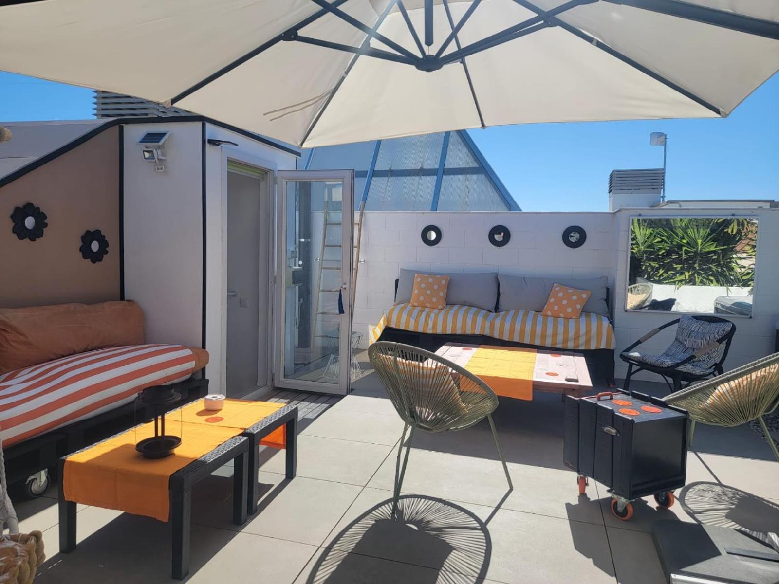 Superbe Avec Solarium Et Piscine Communautaire Apartment Roses