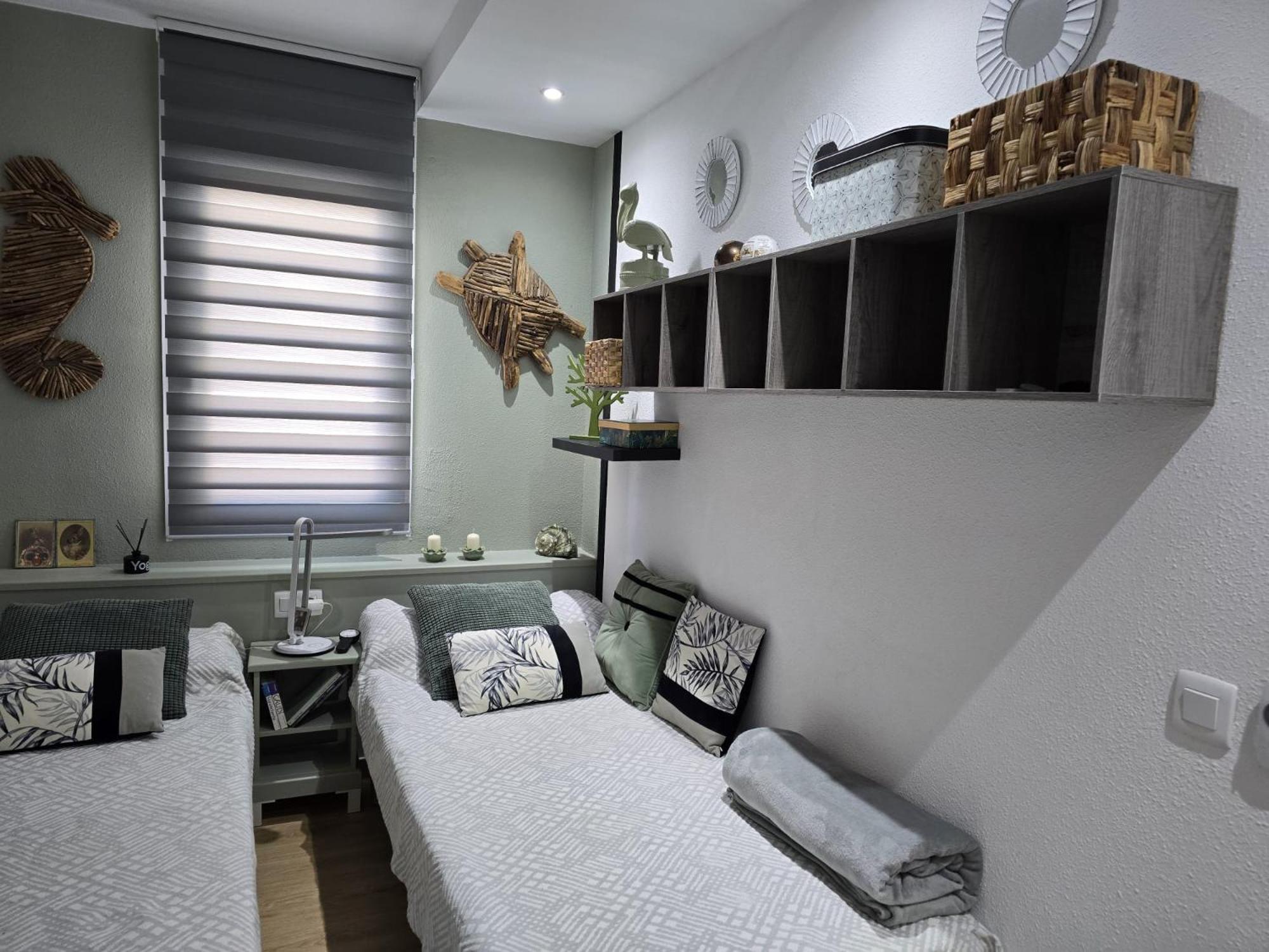 Superbe Avec Solarium Et Piscine Communautaire * Roses